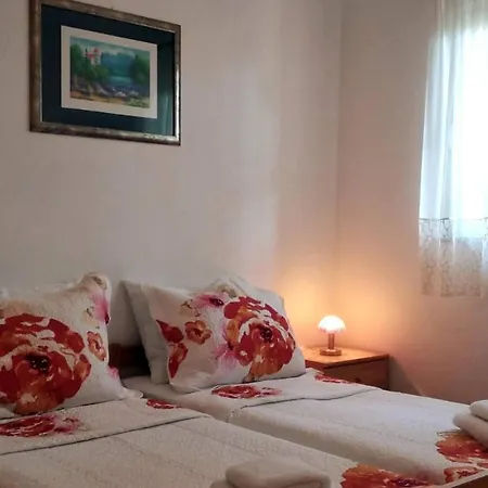 Relax At 2br Oasis In *