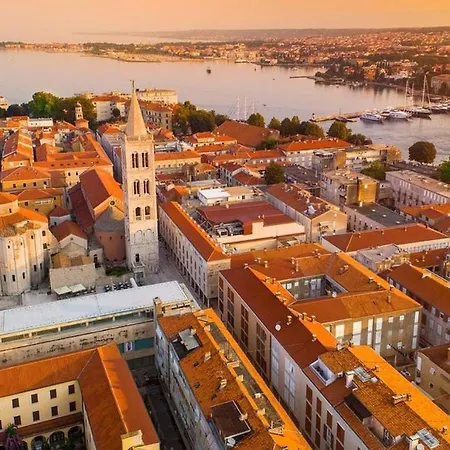 Relax At 2br Oasis In Apartment Zadar
