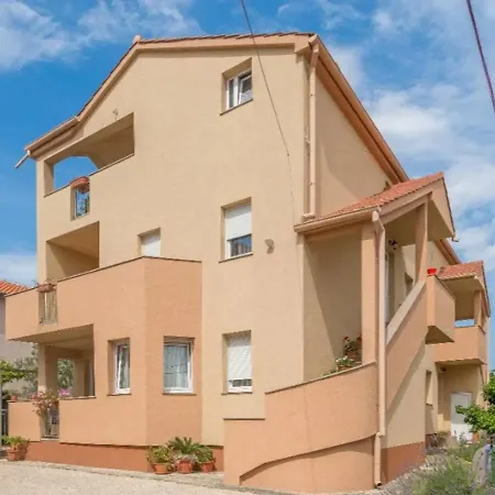 Relax At 2br Oasis In Zadar