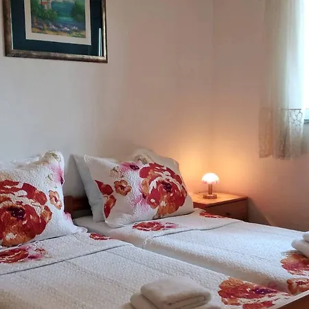 Relax At 2br Oasis In Zadar