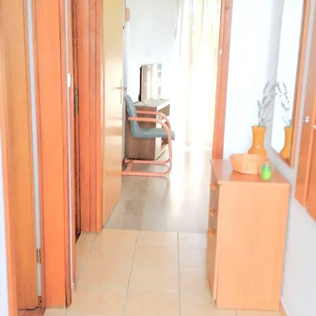 شقة Relax At 2br Oasis In